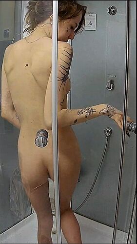 Adel_wiki_105